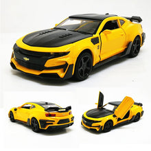 Load image into Gallery viewer, 1:32 Chevrolet Camaro Sports Car
